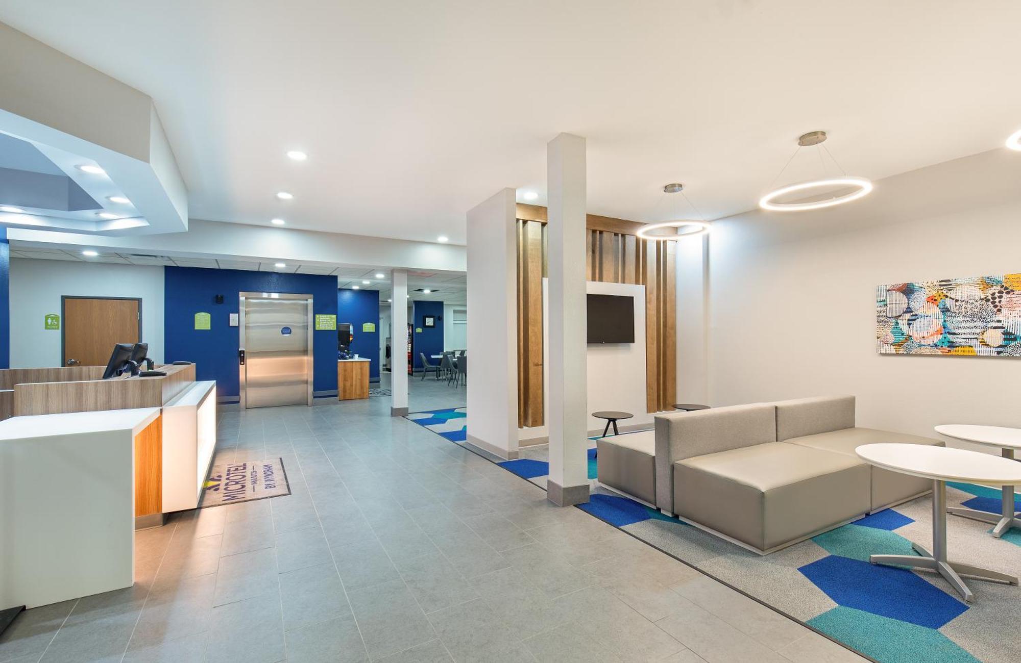 Microtel Inn & Suites Columbus North Eksteriør bilde